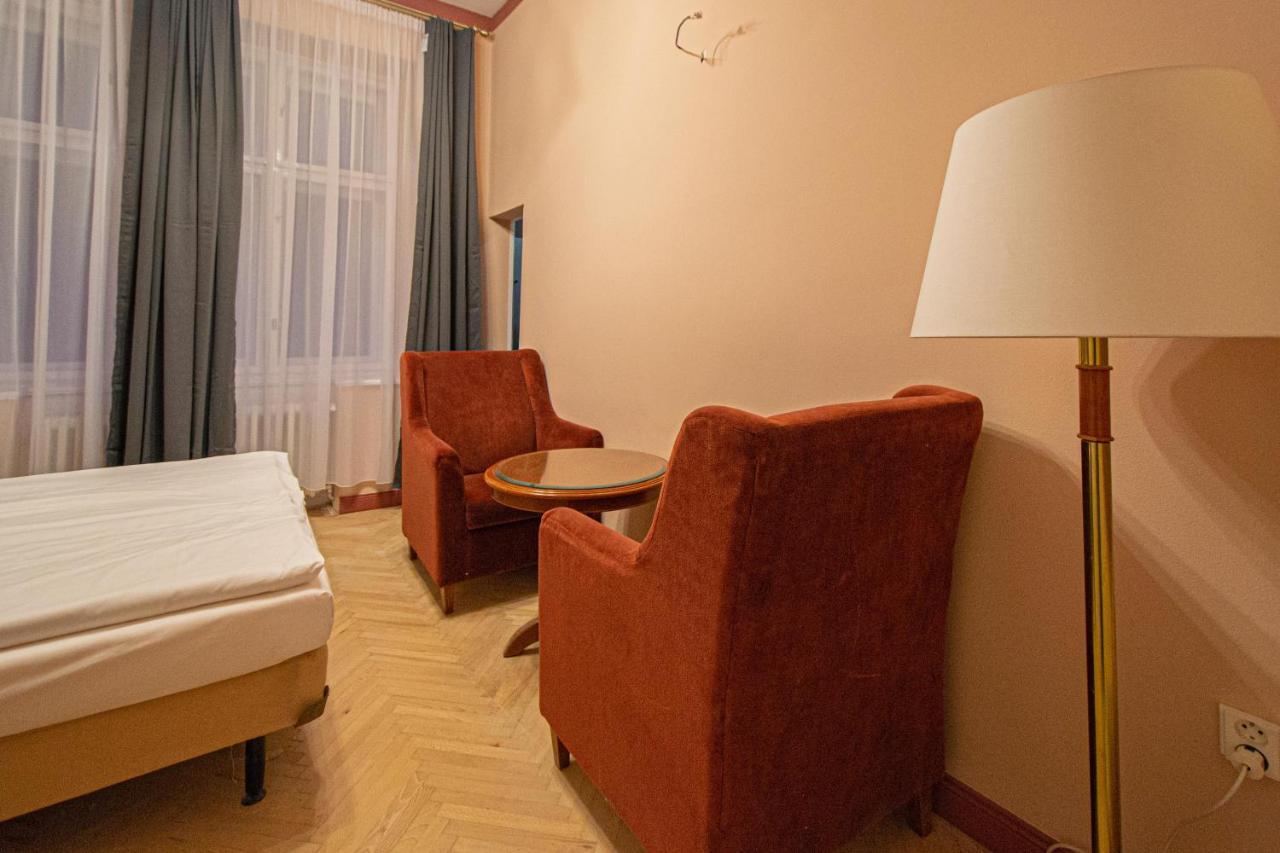 4 Bedrooms 130M2 Apartment At The Main City Square Prague Exterior photo